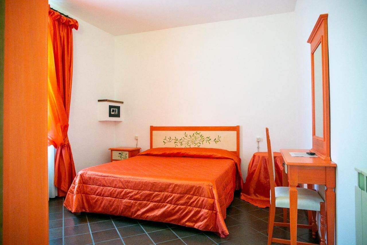 La Villetta Food & Drink Rooms For Rent - No Reception - LʼAquila Exteriér fotografie
