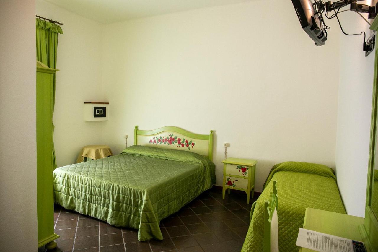 La Villetta Food & Drink Rooms For Rent - No Reception - LʼAquila Exteriér fotografie